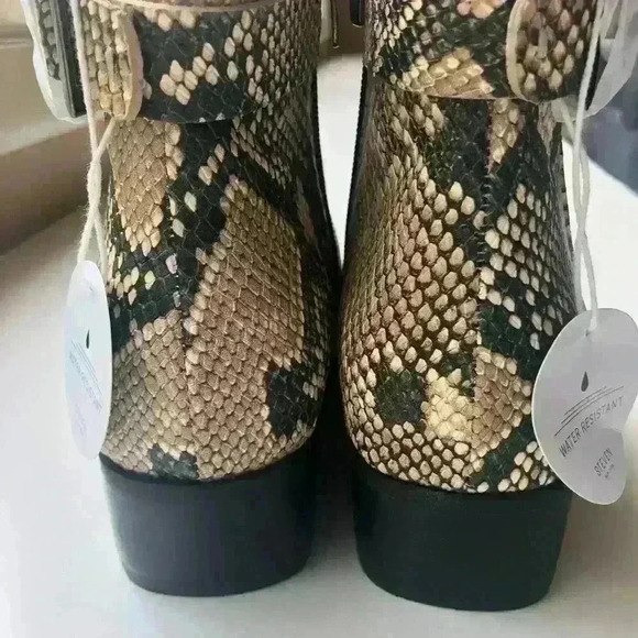 NEW! Steven Madden by Steve Ringer Ankle Bootie - Picture 5 of 8